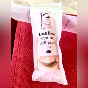 $3 NWT SEALED Lash Glue Bonder